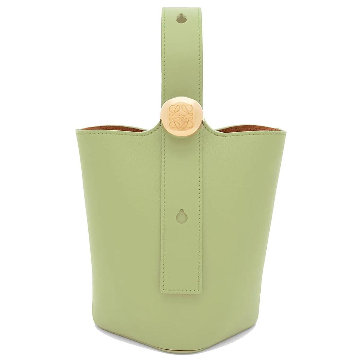 https://d2cva83hdk3bwc.cloudfront.net/AANBBBMX01-3916-loewe-bucket-series-soft-cow-leather-handbag-mini-women-s-light-pear-1.jpg