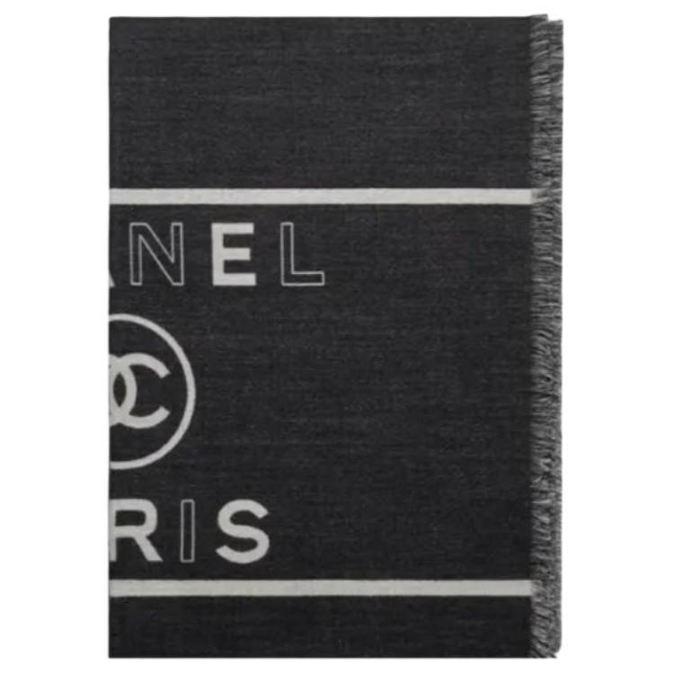 https://d2cva83hdk3bwc.cloudfront.net/AB-25P-008-chanel-knit-scarves-unisex-black-1.jpg
