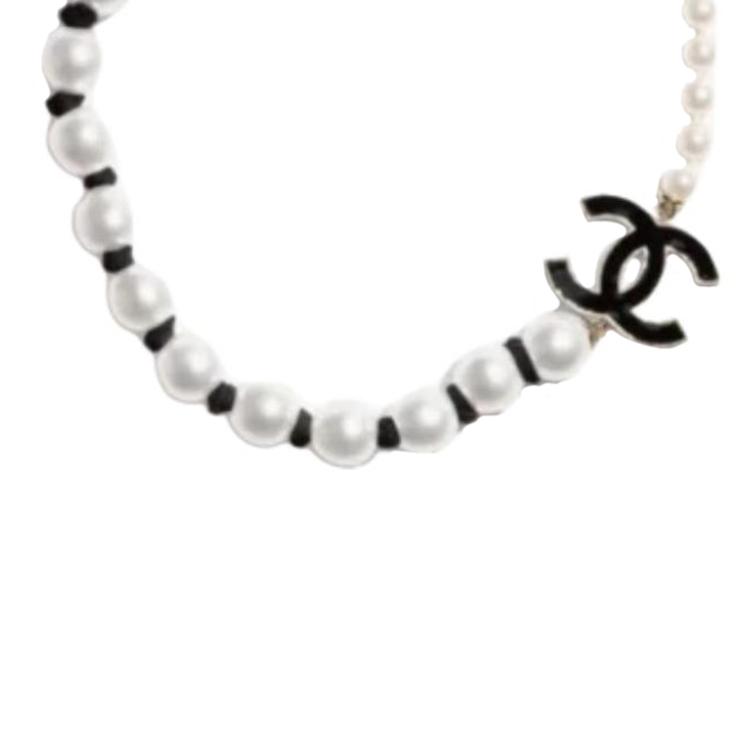 https://d2cva83hdk3bwc.cloudfront.net/AB-25P-088-chanel-necklaces-unisex-black-1.jpg