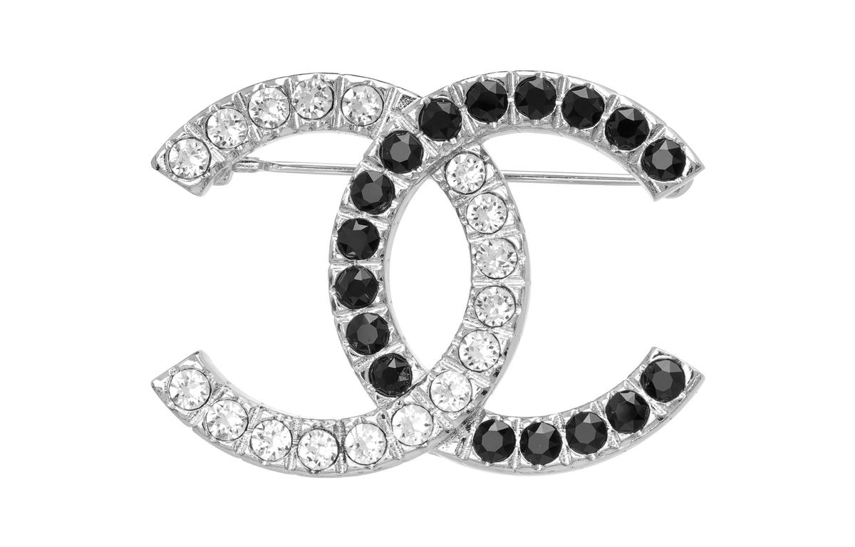 https://d2cva83hdk3bwc.cloudfront.net/AB8968B08690NJ338-chanel-rhinestone-brooches-women-s-1.jpg
