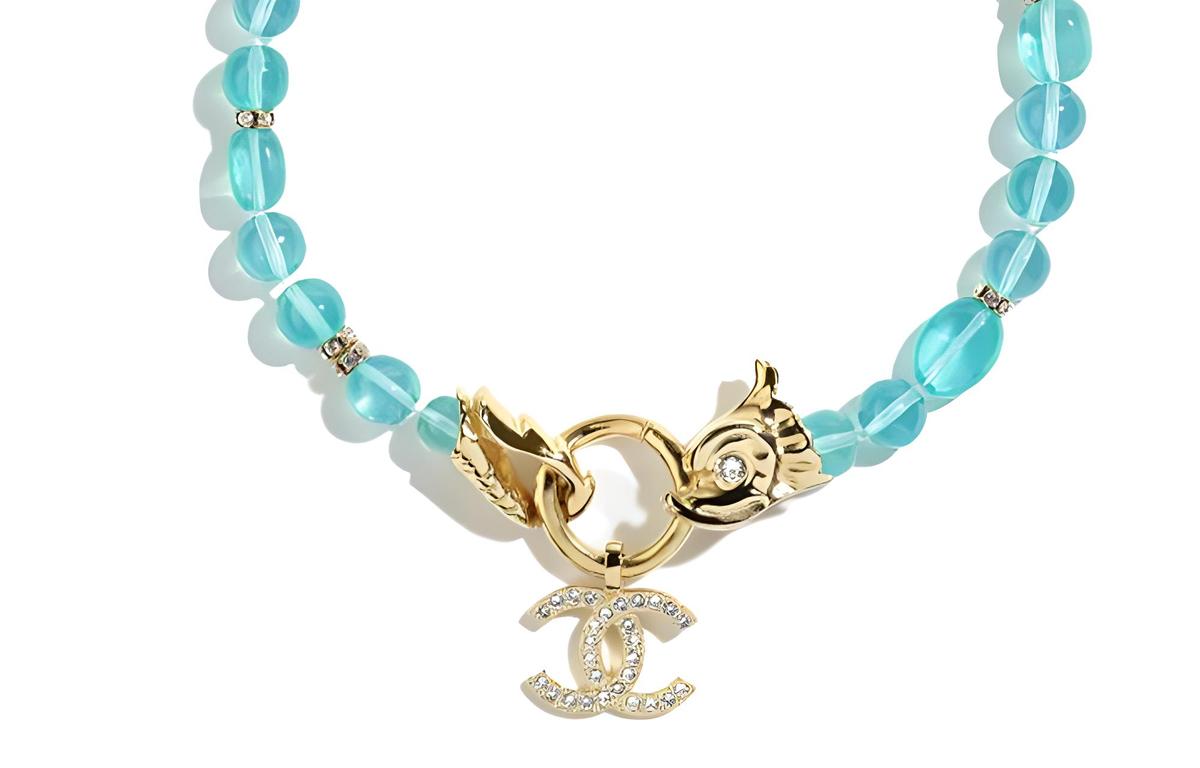 https://d2cva83hdk3bwc.cloudfront.net/AB9990-B10004-NM022-chanel-necklaces-women-s-blue-gold-1.jpg