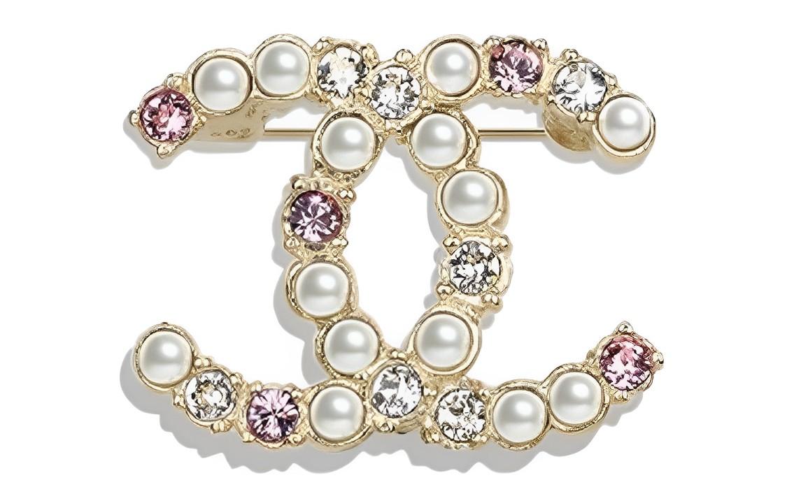 https://d2cva83hdk3bwc.cloudfront.net/ABA144B10029NM142-chanel-2000s-cc-faux-pearl-crystal-embellished-brooch-1.jpg