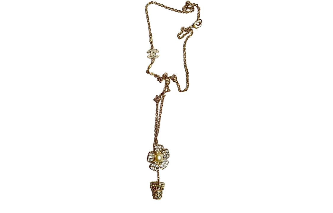 https://d2cva83hdk3bwc.cloudfront.net/ABA579-B10750-NN572-chanel-necklaces-women-s-gold-1.jpg