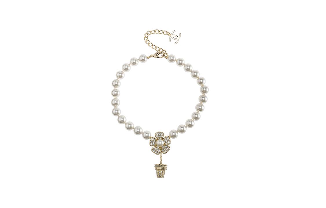 Chanel Necklaces Women's