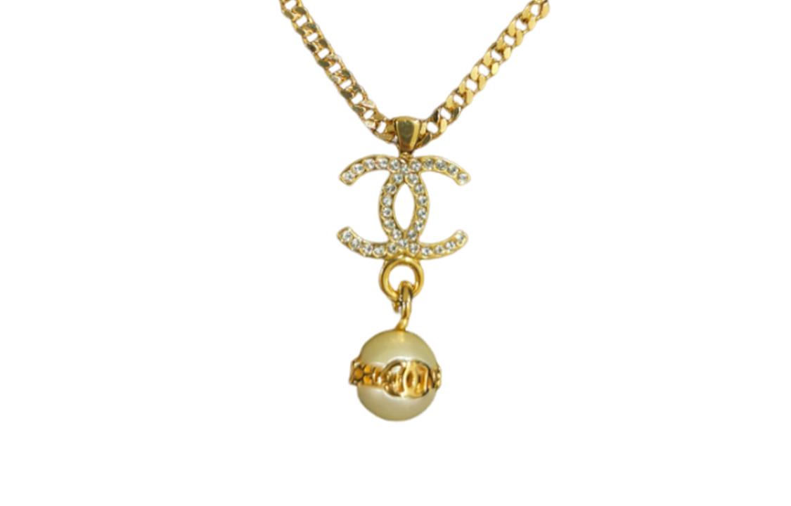 https://d2cva83hdk3bwc.cloudfront.net/ABB846-B14645-NS495-chanel-metal-necklaces-women-s-gold-1.jpg