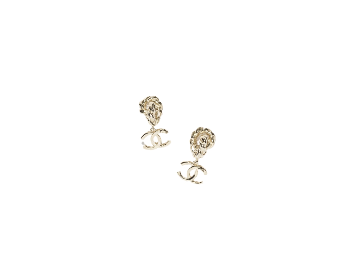 https://d2cva83hdk3bwc.cloudfront.net/ABF102-B19255-NADCO-chanel-pendant-earrings-in-metal-gold-1.jpg