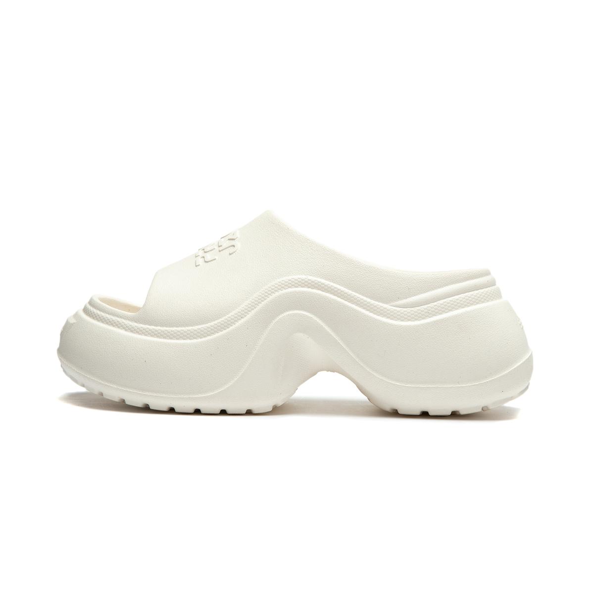 https://d2cva83hdk3bwc.cloudfront.net/AGAU002-2-lining-project-slide-slippers-women-s-ivory-1.jpg