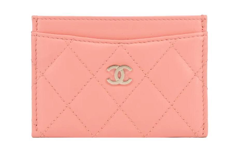 https://d2cva83hdk3bwc.cloudfront.net/AP0213-Y04059-NL302-chanel-diamond-pattern-lambskin-card-holder-women-s-peach-pink-1.jpg