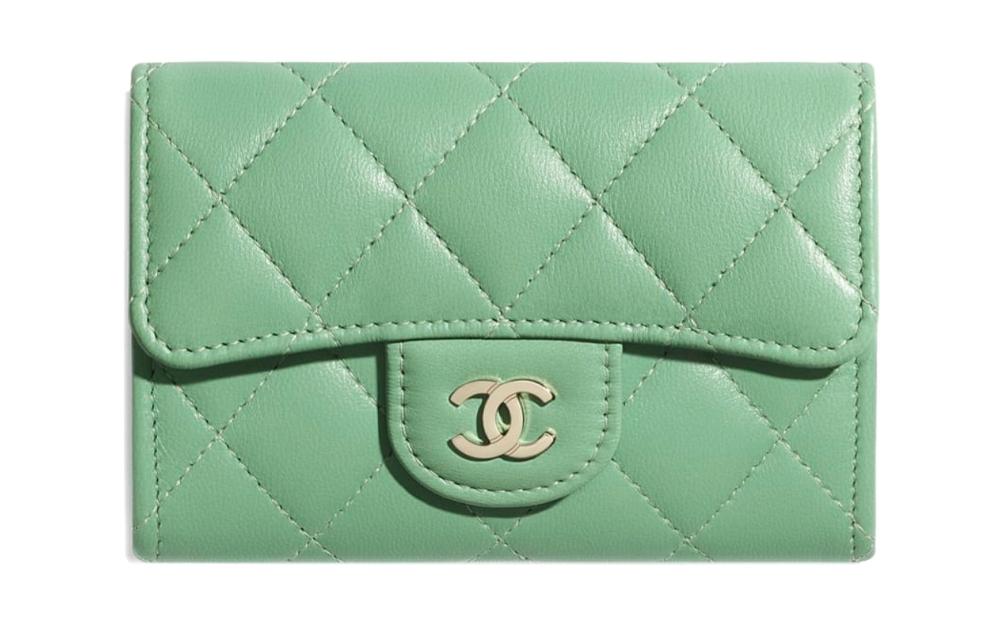 https://d2cva83hdk3bwc.cloudfront.net/AP0214-Y04059-NA107-chanel-classic-flap-cf-sheepskin-coin-purses-card-holders-unisex-green-1.jpg