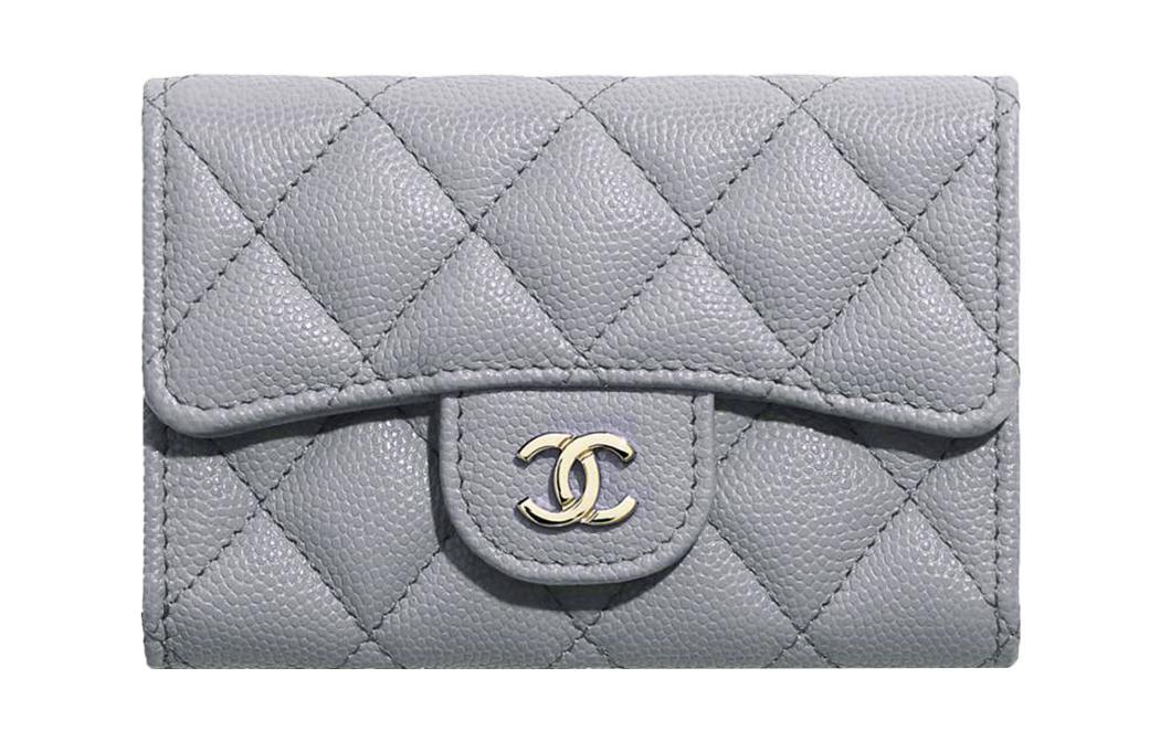 https://d2cva83hdk3bwc.cloudfront.net/AP0214-Y33352-NJ531-chanel-cow-leather-coin-purses-wallets-regular-women-s-gray-1.jpg