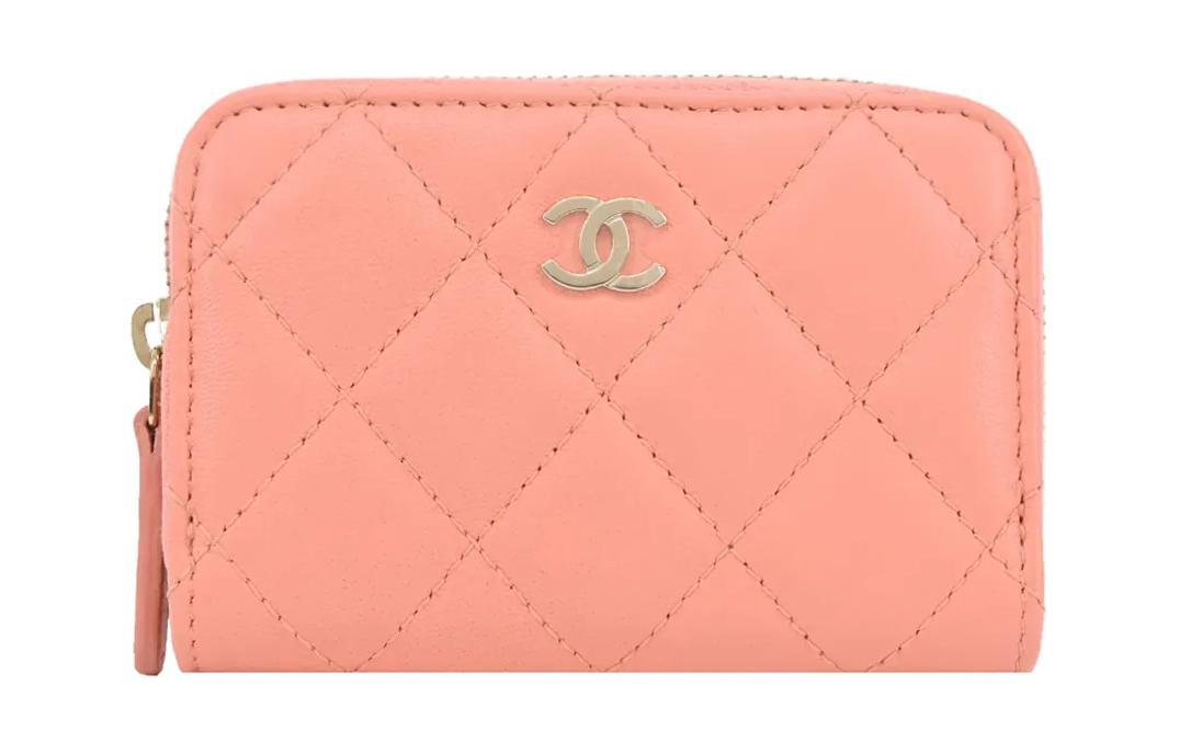 https://d2cva83hdk3bwc.cloudfront.net/AP0216-Y04059-NL302-chanel-lambskin-wallet-women-s-peach-pink-1.jpg