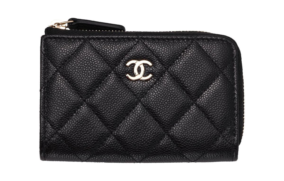 https://d2cva83hdk3bwc.cloudfront.net/AP0221-B10583-C3906-chanel-embossed-calfskin-with-grains-coin-purse-regular-women-s-black-1.jpg