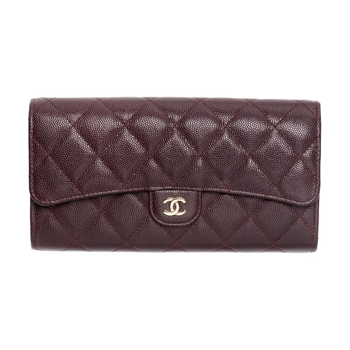 https://d2cva83hdk3bwc.cloudfront.net/AP0241-Y33352-NK294-chanel-22k-autumn-and-winter-wallets-1.jpg