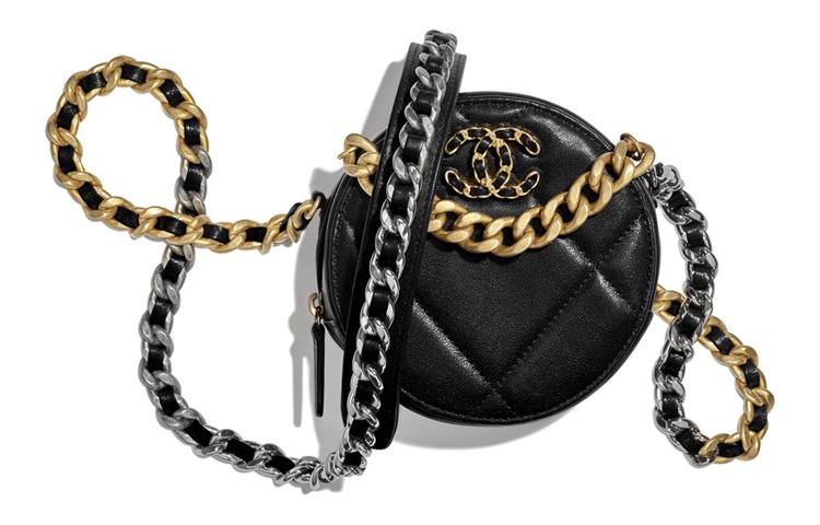 https://d2cva83hdk3bwc.cloudfront.net/AP0945-B01901-94305-chanel-19bag-lambskin-round-bag-evening-party-bag-clutch-crossbody-bag-shoulder-bag-women-s-black-1.jpg