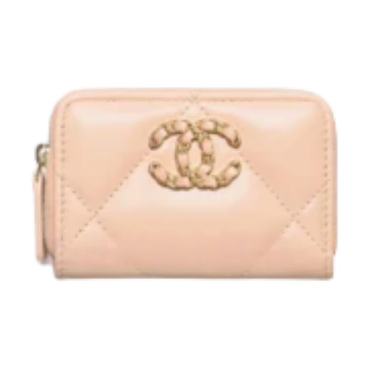 https://d2cva83hdk3bwc.cloudfront.net/AP0949-B04852-NAAUJ-chanel-smooth-finish-lambskin-coin-purse-women-s-beige-1.jpg
