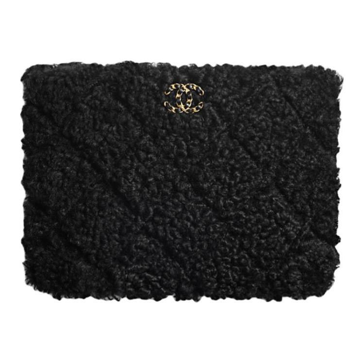 https://d2cva83hdk3bwc.cloudfront.net/AP0951-B03444-94305-chanel-19bag-double-sided-cashmere-portable-bag-clutch-women-s-black-1.jpg