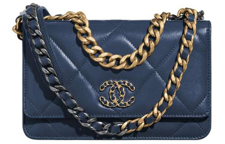 https://d2cva83hdk3bwc.cloudfront.net/AP0957-B02720-N6517-chanel-19bag-lambskin-shoulder-bag-women-s-marine-blue-1.jpg