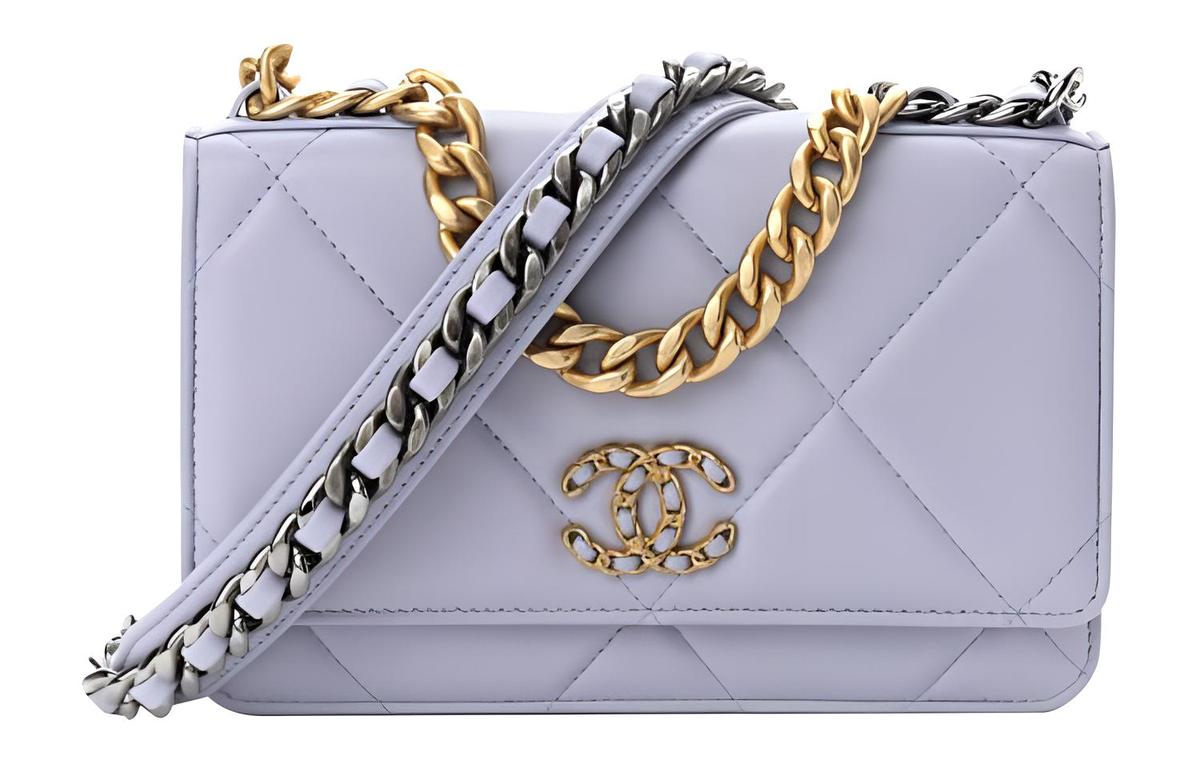 https://d2cva83hdk3bwc.cloudfront.net/AP0957-B04852-NF289-chanel-19bag-sheepskin-handbag-shoulder-bag-crossbody-bag-women-s-lavender-1.jpg