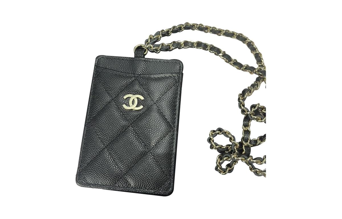https://d2cva83hdk3bwc.cloudfront.net/AP1044-Y33352-C3906-chanel-grained-cow-leather-coin-purse-card-clip-card-holder-unisex-black-1.jpg
