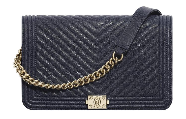 https://d2cva83hdk3bwc.cloudfront.net/AP1117-B00315-N6517-chanel-shoulder-bags-1.jpg