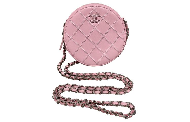 https://d2cva83hdk3bwc.cloudfront.net/AP1126%E2%80%93B01821-N5912-chanel-crossbody-bags-1.jpg