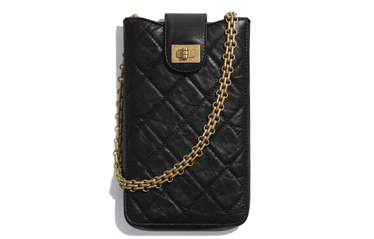 https://d2cva83hdk3bwc.cloudfront.net/AP1264-Y04634-C3906-chanel-calfskin-cell-phone-pouch-regular-women-s-black-1.jpg