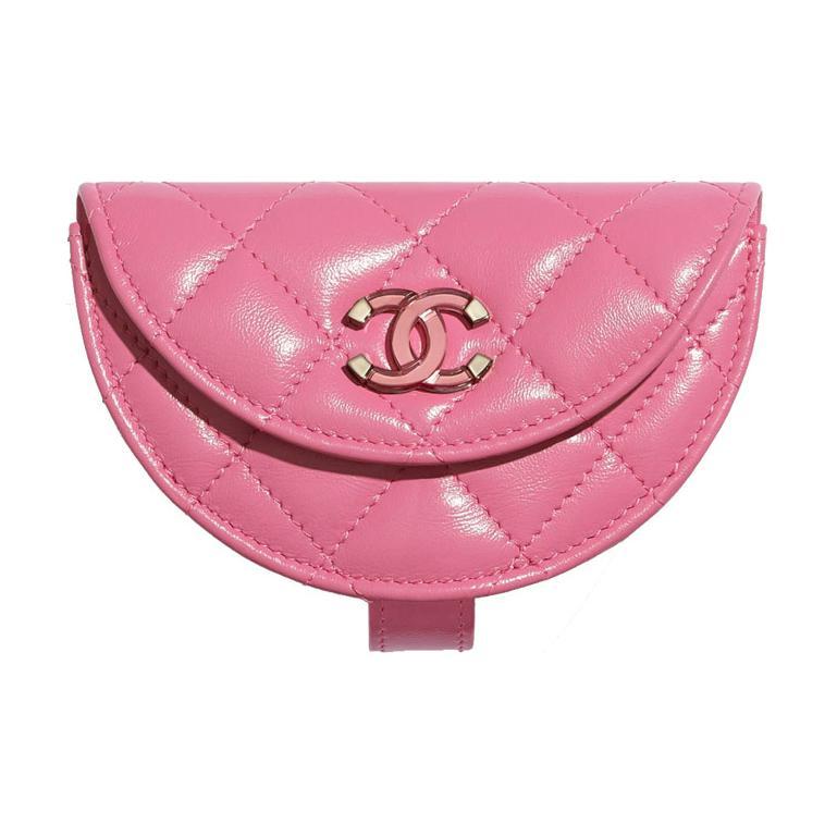 https://d2cva83hdk3bwc.cloudfront.net/AP1346-B02784-5B648-chanel-coin-purses-1.jpg