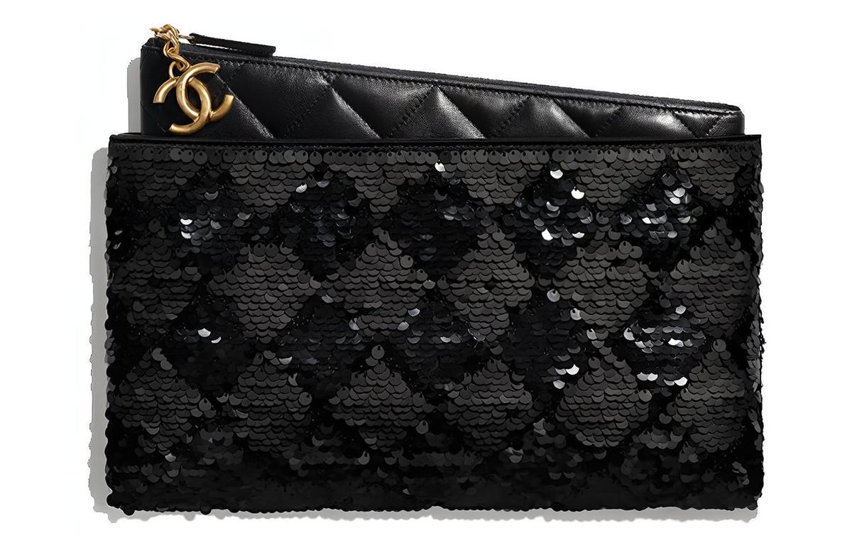 https://d2cva83hdk3bwc.cloudfront.net/AP1443-B02967-94305-chanel-clutches-1.jpg