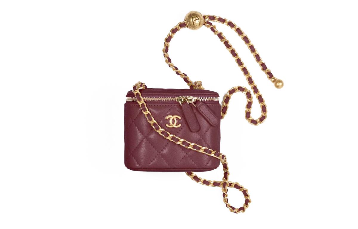 https://d2cva83hdk3bwc.cloudfront.net/AP1447-B02916-ND361-chanel-21b-fall-sheepskin-box-bag-shoulder-bag-makeup-bag-crossbody-bag-small-size-women-s-dark-burgundy-1.jpg