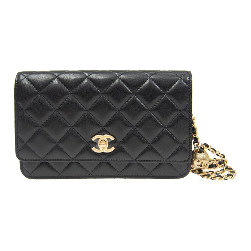 https://d2cva83hdk3bwc.cloudfront.net/AP1450-B18602-94305-chanel-woc-24k-small-golden-ball-cowhide-shoulder-bag-women-s-black-1.jpg