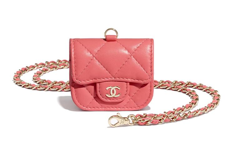 https://d2cva83hdk3bwc.cloudfront.net/AP1739-Y04059-NA106-chanel-earphone-cases-1.jpg