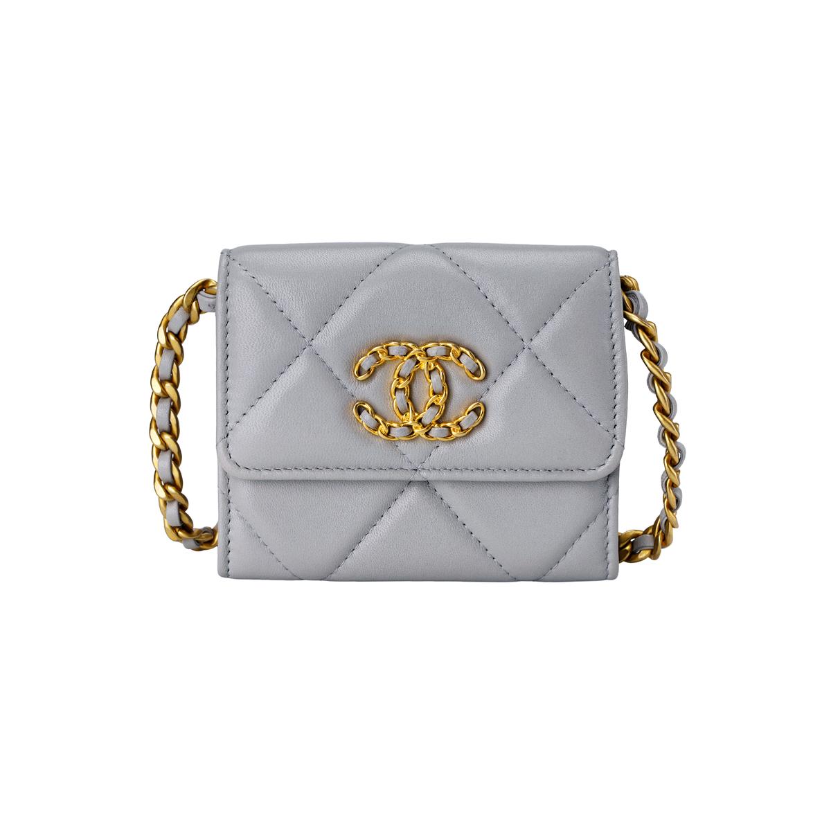 https://d2cva83hdk3bwc.cloudfront.net/AP1787-B04852-NC634-chanel-19bag-sheepskin-wallet-regular-women-s-gray-1.jpg