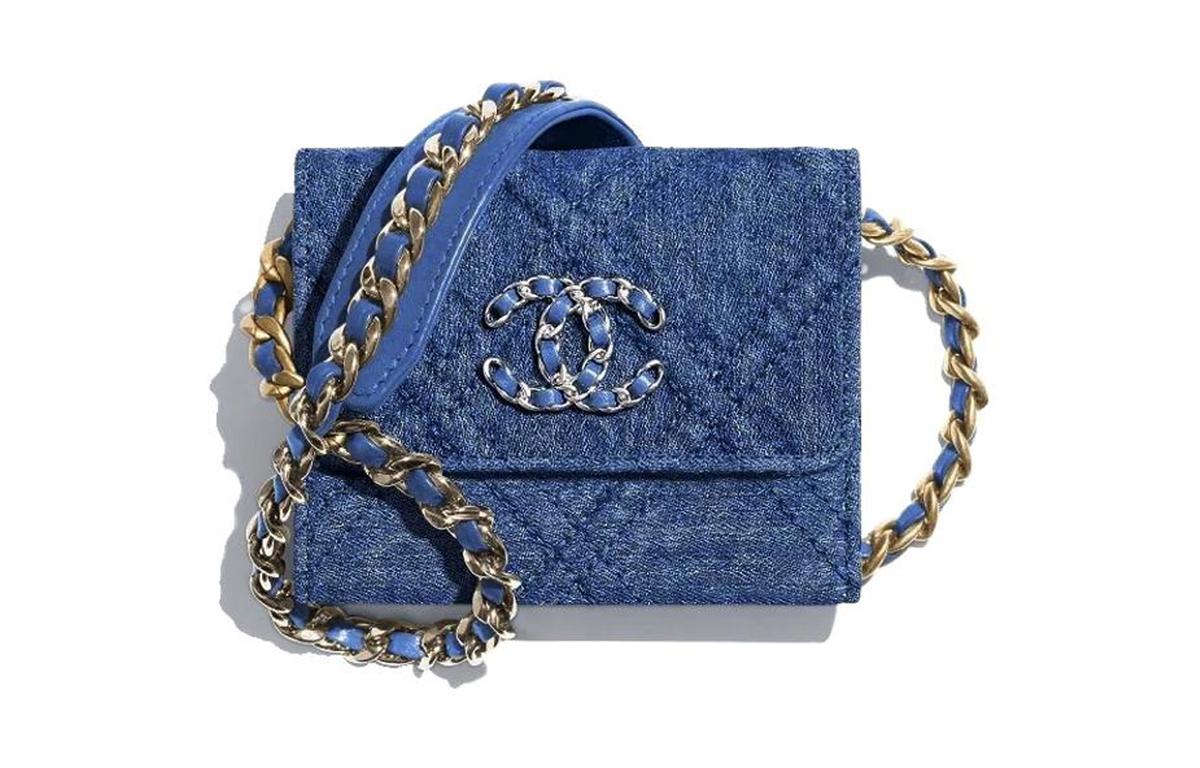 https://d2cva83hdk3bwc.cloudfront.net/AP1787-B07655-NG353-chanel-denim-one-shoulder-crossbody-coin-purses-unisex-blue-1.jpg