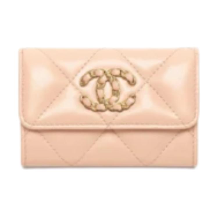 https://d2cva83hdk3bwc.cloudfront.net/AP1790-B04852-NAAUJ-chanel-smooth-finish-lambskin-card-holder-women-s-beige-1.jpg