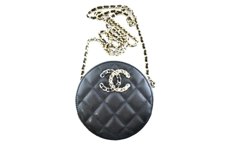 https://d2cva83hdk3bwc.cloudfront.net/AP1805-B04432-94305-chanel-crossbody-bags-1.jpg