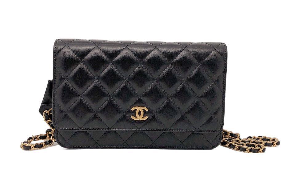 https://d2cva83hdk3bwc.cloudfront.net/AP1814-B04369-94305-chanel-lambskin-shoulder-bag-crossbody-bag-women-s-black-1.jpg