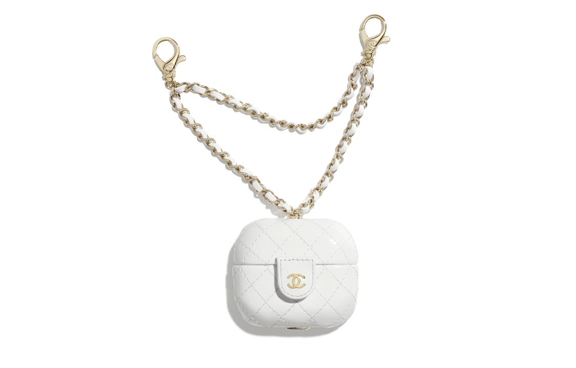 https://d2cva83hdk3bwc.cloudfront.net/AP1829-B04525-10601-chanel-earphone-cases-1.jpg