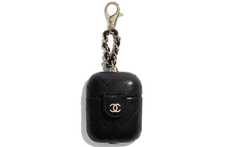 https://d2cva83hdk3bwc.cloudfront.net/AP1891-B04378-94305-chanel-earphone-cases-1.jpg