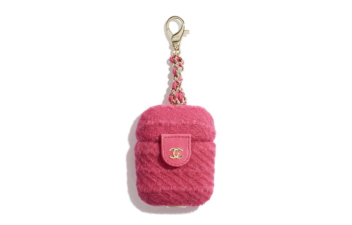 https://d2cva83hdk3bwc.cloudfront.net/AP1891-B04524-N9284-chanel-earphone-cases-1.jpg