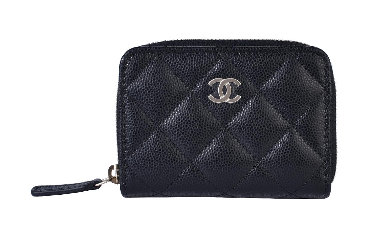 https://d2cva83hdk3bwc.cloudfront.net/AP1958-Y33352-C3906-chanel-coin-purses-1.jpg