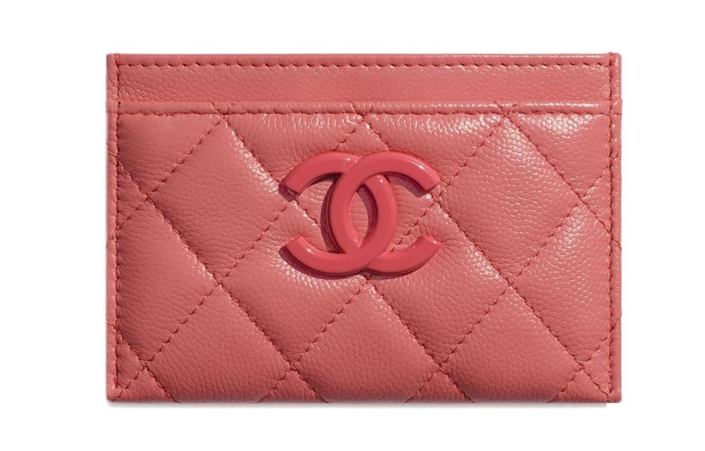 https://d2cva83hdk3bwc.cloudfront.net/AP1967-B04836-NB251-chanel-cow-leather-card-holder-unisex-coral-pink-1.jpg