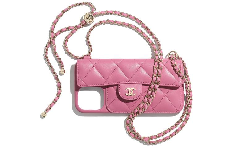 https://d2cva83hdk3bwc.cloudfront.net/AP2082-B05248-NB358-chanel-cellphone-pouches-1.jpg