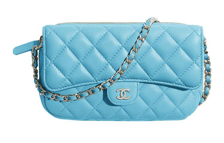 https://d2cva83hdk3bwc.cloudfront.net/AP2096-B05640-NC419-chanel-cellphone-pouches-1.jpg