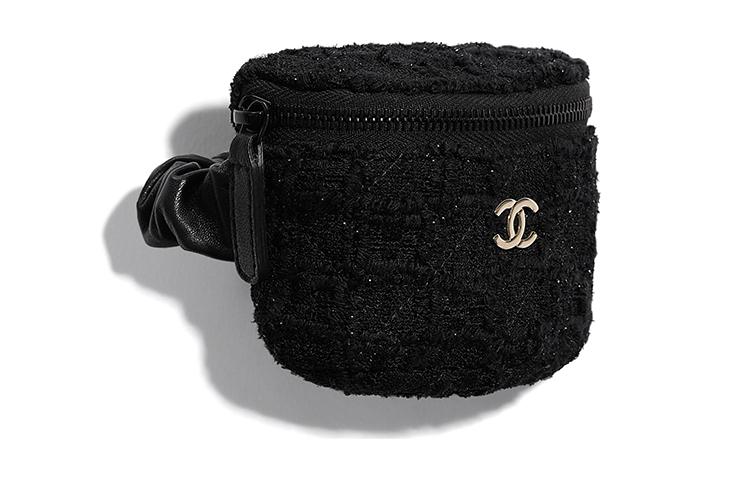 https://d2cva83hdk3bwc.cloudfront.net/AP2112-B05470-94305-chanel-coin-purses-1.jpg