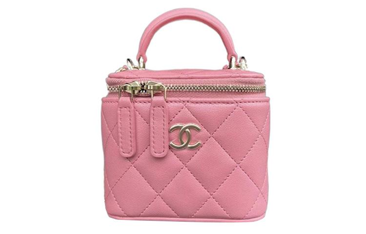 https://d2cva83hdk3bwc.cloudfront.net/AP2198-B06660-NI683-chanel-handbags-1.jpg