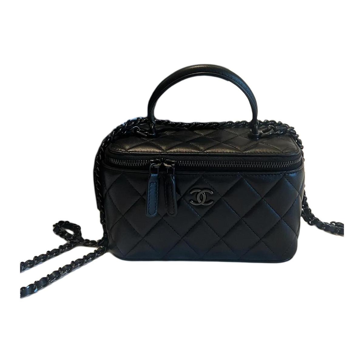 https://d2cva83hdk3bwc.cloudfront.net/AP2199-B16886-94305-chanel-leather-shoulder-bag-crossbody-bag-handbag-women-s-black-1.jpg