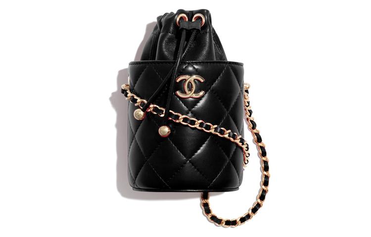 https://d2cva83hdk3bwc.cloudfront.net/AP2258-B05916-94305-chanel-crossbody-bags-1.jpg