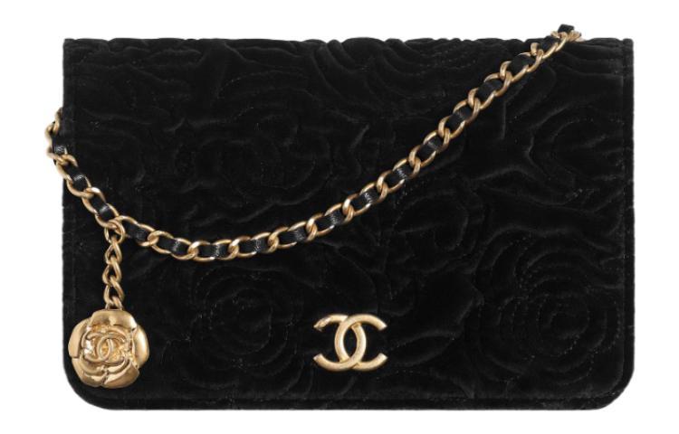 https://d2cva83hdk3bwc.cloudfront.net/AP2279-B06226-94305-chanel-woc-velour-crossbody-bag-shoulder-bag-women-s-black-1.jpg