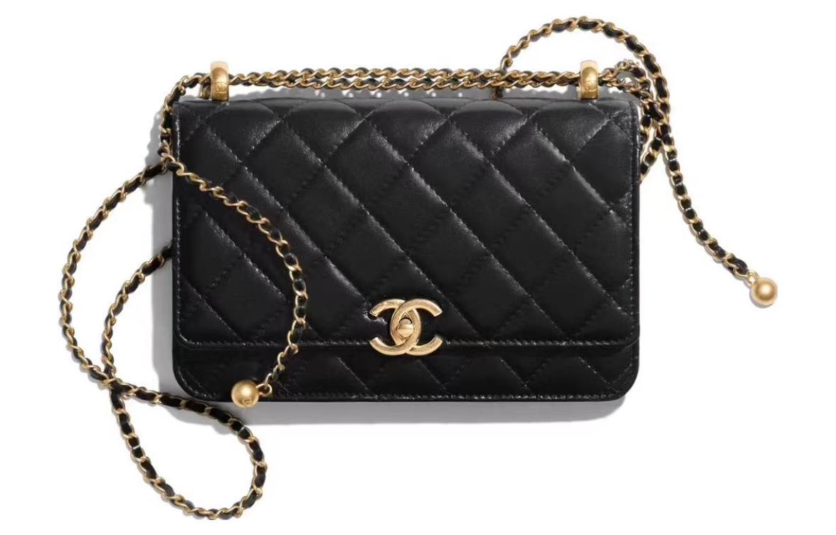 https://d2cva83hdk3bwc.cloudfront.net/AP2289-B05973-94305-chanel-adjustable-strap-woc-black-ap2289-1.jpg