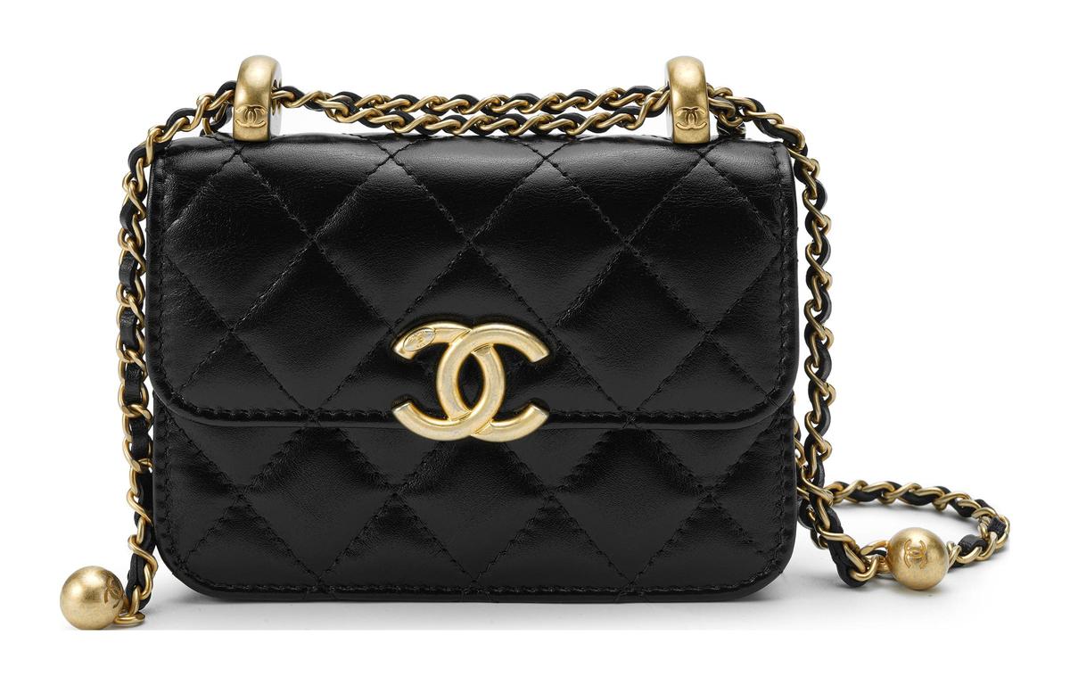 https://d2cva83hdk3bwc.cloudfront.net/AP2290-B06092-94305-chanel-woc-calfskin-with-metal-wealth-bag-coin-purses-shoulder-bag-crossbody-bag-small-size-women-s-black-1.jpg